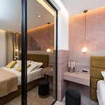 דירה Sky Luxury Penthouse *